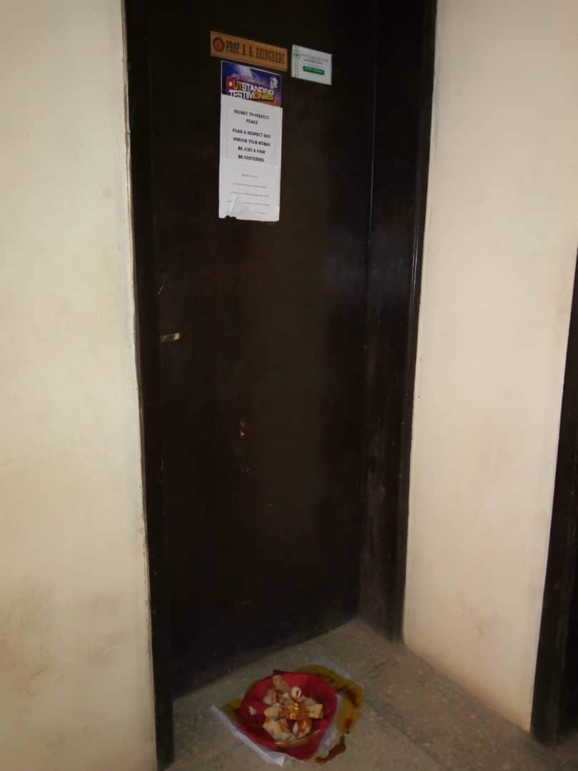 Picture of the sacrifice deposited at lecturer’s office