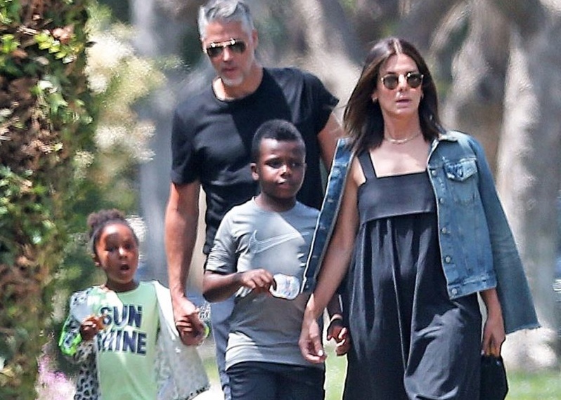 Sandra-Bullock, Bryan Randall and the Kids