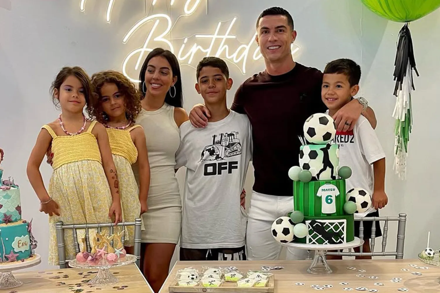 Cristiano Ronaldo and Georgina Rodríguez with their children