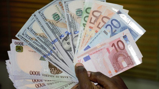 naira-trades-at-n570-to-a-euro-n620-per-british-pound-and-n483-to-a-us-dollar-naija-news