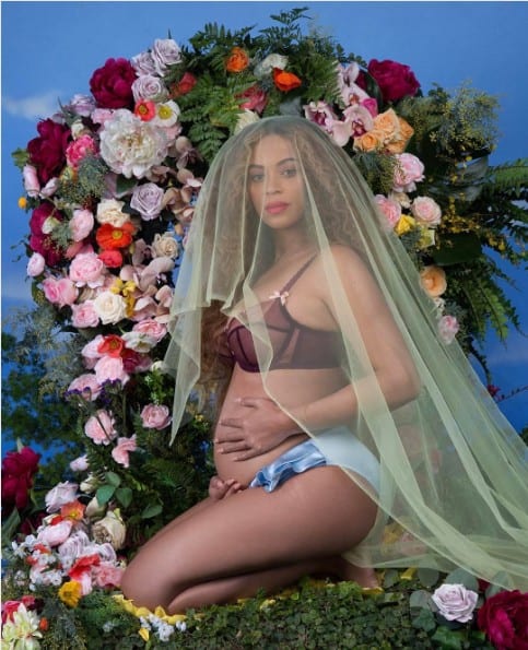 Beyonce is pregnant with twins