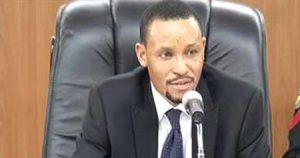 https://www.naijanews.com/2021/03/29/cct-chairman-umar-assaults-security-guard-at-abuja-plaza-video/