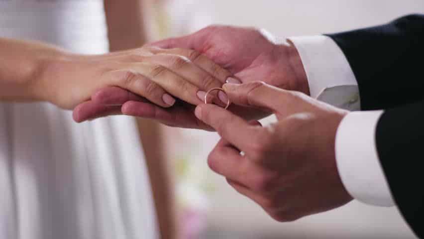 Drama As Nigerian Pastor Orders Bride To Remove Eyelashes At Wedding