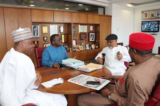 Saraki, Adewole, Ngige in closed door meeting over JOHESU strike