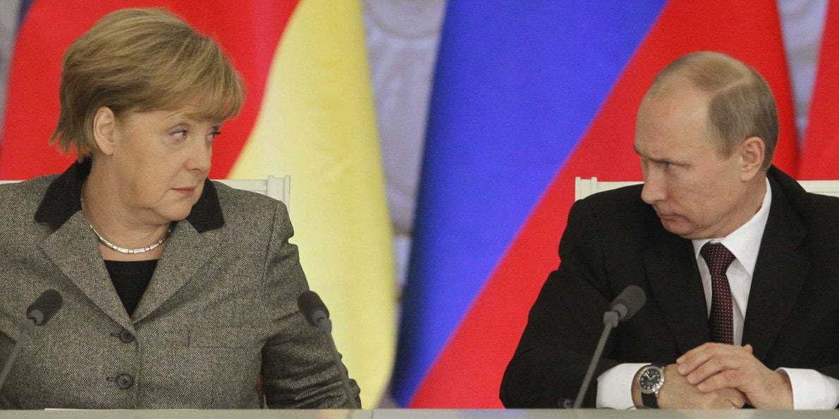 Putin/angela-merkel