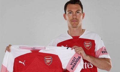 Arsenal completes first summer signing