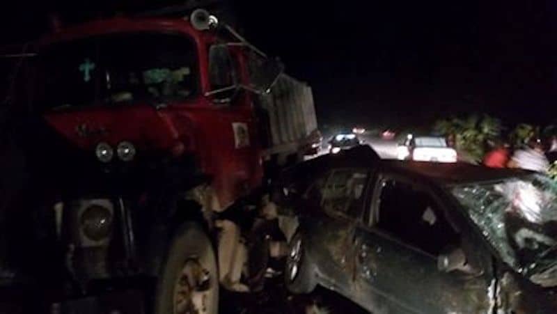 Truck Falls Off Flyover At Ojuelegba Crushing Motorists, Pedestrians