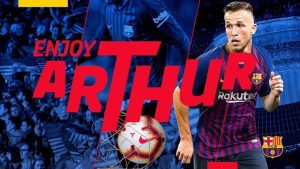 Barca signs Arthur