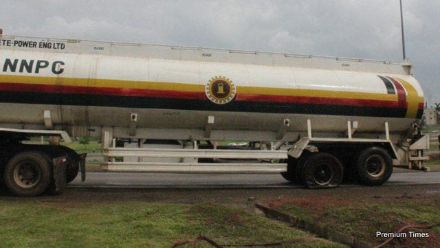 Another Fuel Tanker Spotted Spilling Fuel On Road In Lagos