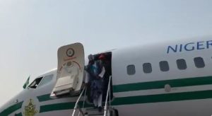 Just In: Buhari Arrives Lagos For Campaign Rally (Video)