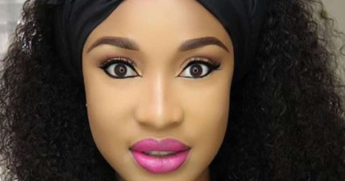 Tonto Dikeh's Blonde Hair Tips - wide 7