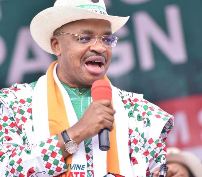 Udom ‘Retires’ Senator, Rep, Congratulates Eno As Akwa Ibom PDP Governorship Candidate