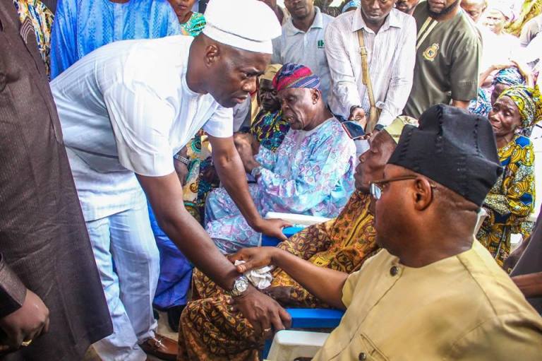 Makinde Visits Alaafin's Palace Over Oba Adeyemi's Death