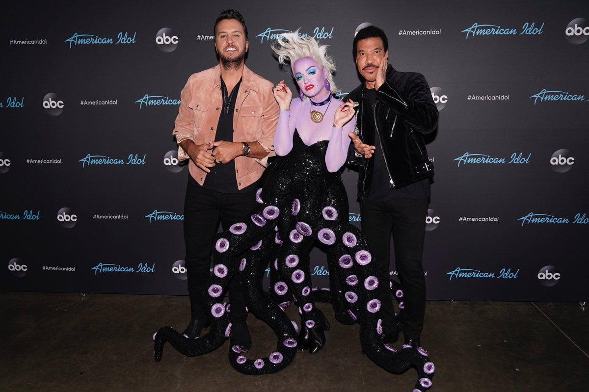 American Idol: Katy Perry Plays Dress Up For Disney-Themed Episode (Photos)