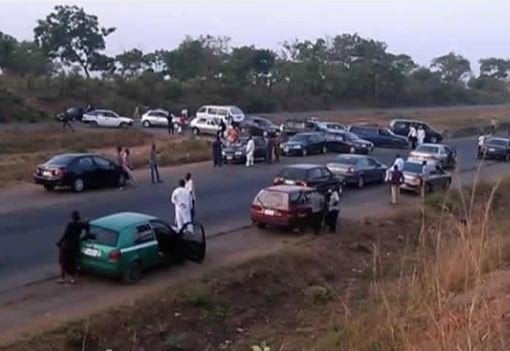 Bandits Block Kaduna-Abuja Highway, Kidnap UBEC Chairman, Others