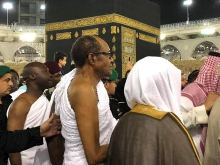 Nigerians React As Buhari Shows Running Skill In Mecca