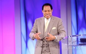 COVID-19: Oyakhilome Fires Buhari Govt For Limiting Service Duration