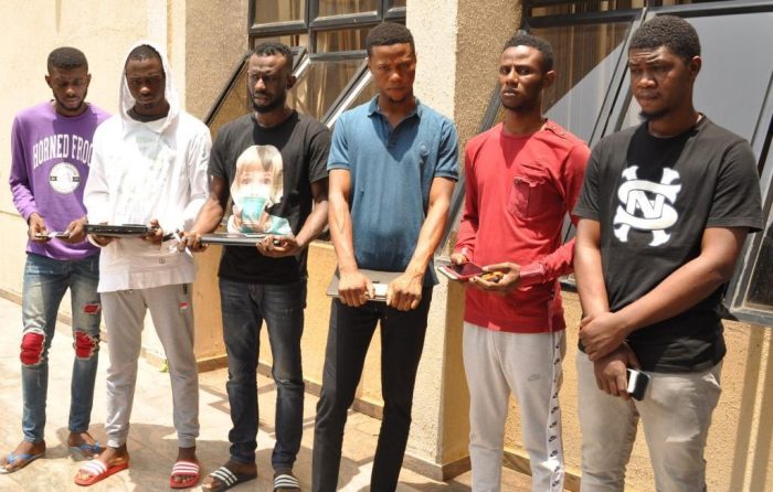 EFCC Arrests Yahoo boys