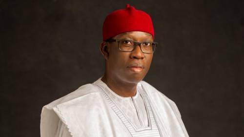 Delta Governor, Sen. (Dr) Ifeanyi Okowa, on Thursday said he would not be distracted by attempts by some highly placed members of the Peoples Democratic Party (PDP) in the state to pitch him against his predecessors. Speaking while receiving hundreds of members of opposition All Progressives Congress (APC) in Aniocha/Oshimili Federal Constituency, who defected to the Peoples Democratic Party (PDP), Okowa said all governors who ruled the state since 1999 performed very well. He said that the attempts by some persons in the state to put him on a collision course with past leaders of the state would not work as he was focused on developing Delta according to the mandate freely given to him by people of the state. He remarked that PDP as a political party believed that power belonged to God and that the people reserved the right to make their choice. “We are a party that believes that power belongs to God and that’s why we are rejoicing. “We also believe that power belongs to the people and that the people reserve the right to make their choice. “Sometime ago, I said that power belongs to God and that only God will determine who will succeed me. I wonder why some people are angry about that statement because truly, only God knows who will take over from me. “We are one family in the PDP and those who don’t have our character are angry because we always say the truth and they are trying all means to scatter our PDP family, but they will always fail because we have bonded very well together as a party. “Together as a family, we can continue to make things happen; together as a family we change things in our family by working hard for everyone. “We will not work to put money in one person’s pocket, because a day will come when I will expose those of them that are angry with us,’’ the governor said. According to him, you voted for me to do what is right for the interest of the people and not to put money in somebody’s pocket; that’s not what you voted me for. Okowa added that PDP had worked very well in the state, “beginning from Chief James Ibori’s tenure to Dr Emmanuel Uduaghan and myself; we have worked very well and we are still working. “If anyone says he is not seeing what we are doing, it’s either that they are blind or they don’t live in Asaba. “Their attempt to pitch me against my predecessors will not work because I am not quarrelling with them. My predecessors laid the foundation for what we are doing in the state and I am building on the foundations they have laid. “I am building on the foundation that I met. Some people are angry and want to cause quarrel between me and my predecessors but they have failed because no stranger will deceive us in this state.’’ He commended the people for their support over the years, adding that the coming of the defectors from APC would further strengthen the PDP in the state.