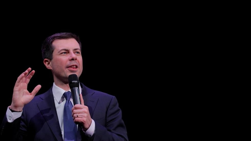 Pete Buttigieg, Democratic presidential candidate and former mayor of South Bend, Indiana, speaks in Concord, New Hampshire, February 4, 2020. REUTERS / Brendan McDermid