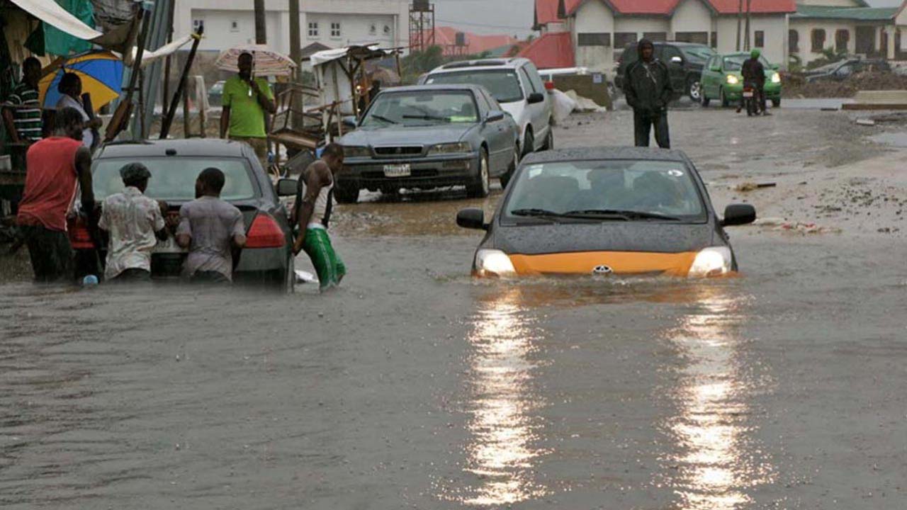 https://www.naijanews.com/wp-content/uploads/2020/06/Lagos-Flooding.jpg