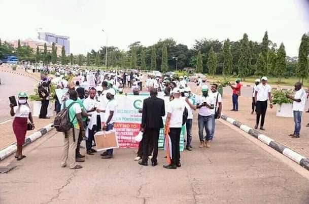 Just In: Aggrieved Npower Beneficiaries Protest In Abuja, Make Demands (Photos)