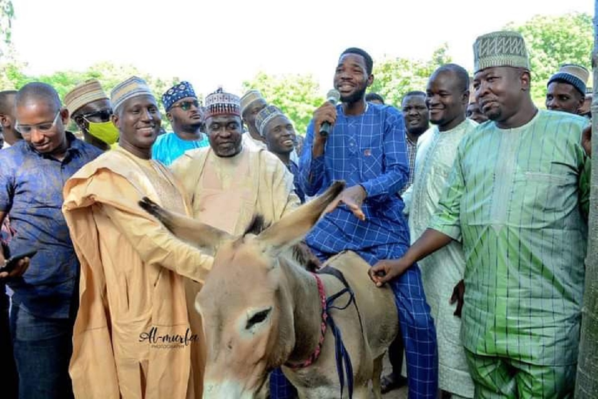 Kano Governor, Ganduje’s Aide Distributes Donkeys To Empower Youth In State