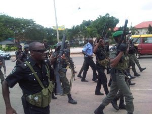 Sporadic Shooting As Police Invade Popular Lagos Market