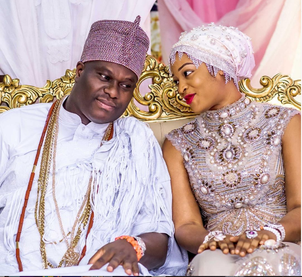 Olunloyo Reveals 'Why' Queen Naomi Left Ooni Of Ife