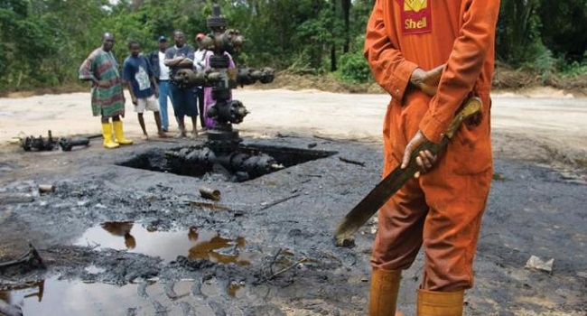 BREAKING: Dutch Court Orders Shell To Pay Nigerian Farmers Over Oil Spills