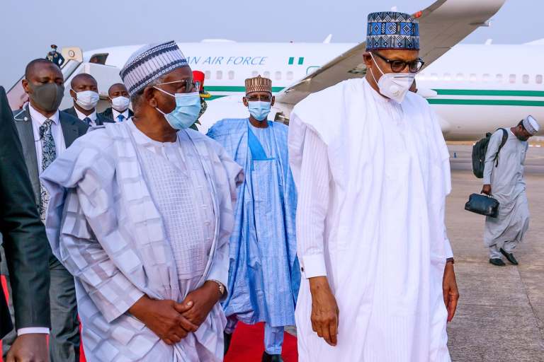 Buhari Returns To Abuja From Daura [Photo]