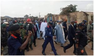 Makinde Leads Ganduje, Bagudu, Others To Shasha Market (Photo)