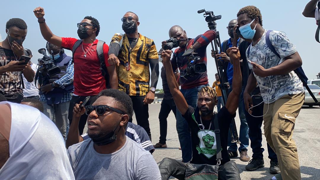 BREAKING: Youths Knock El-Rufai, Protest Killings, Kidnappings In Kaduna