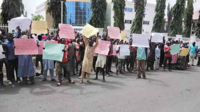 Ukraine Invasion: Nigerians Storm Russian Embassy In Abuja