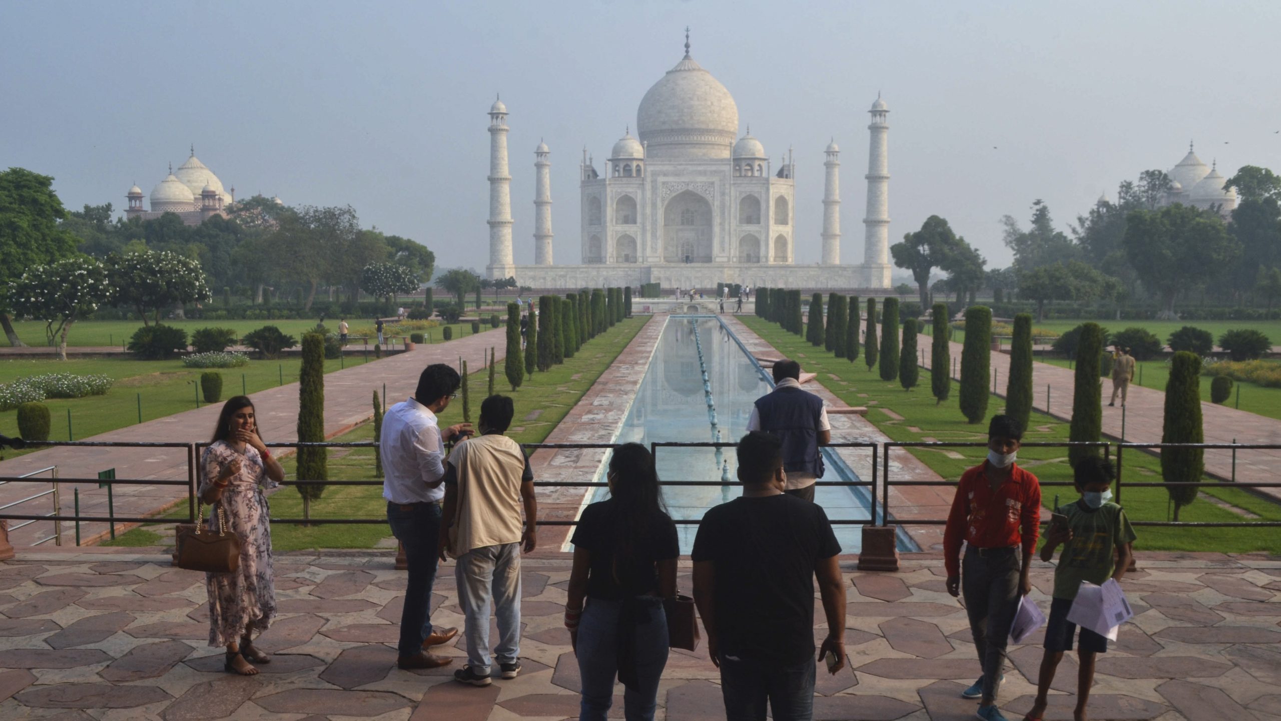 Bomb Scare Forces India To Shut Down Popular Taj Mahal