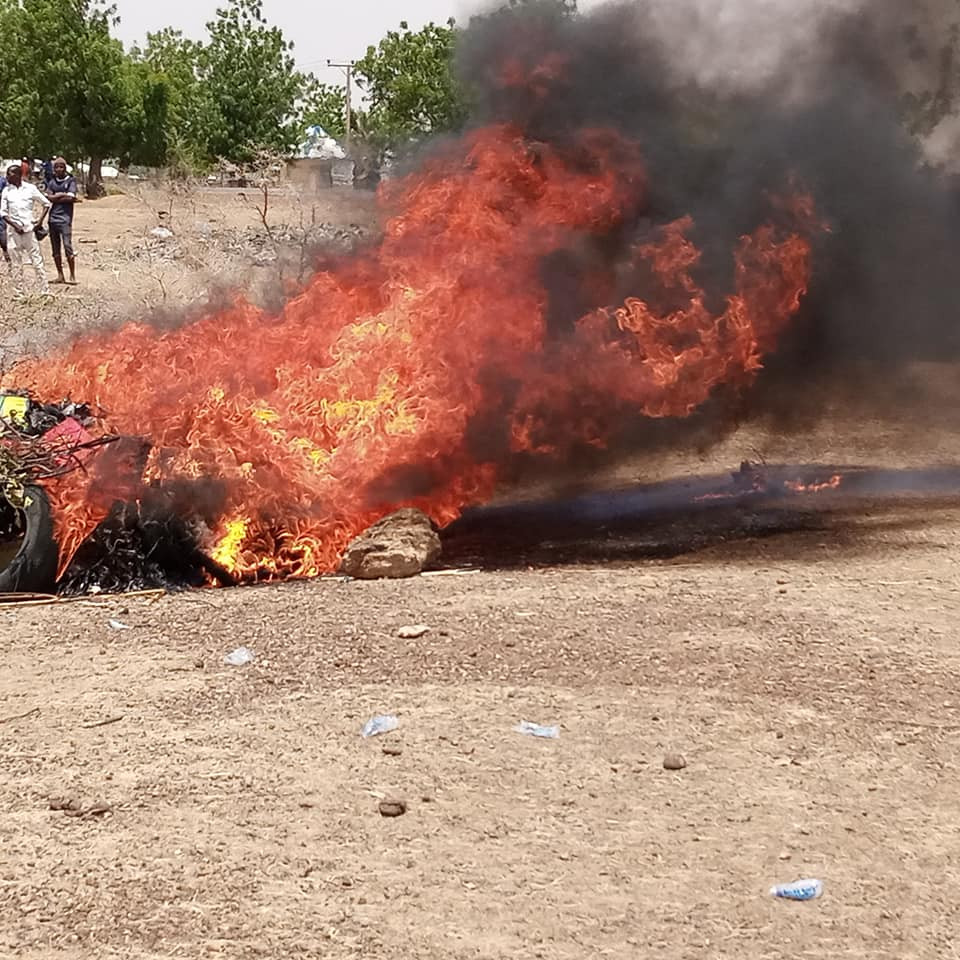 Irate Youths Set POS Thieves Ablaze In Akwa Ibom