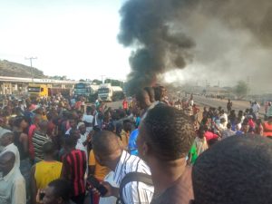 Katsina Youths Shut Highway Over Bandit Attacks