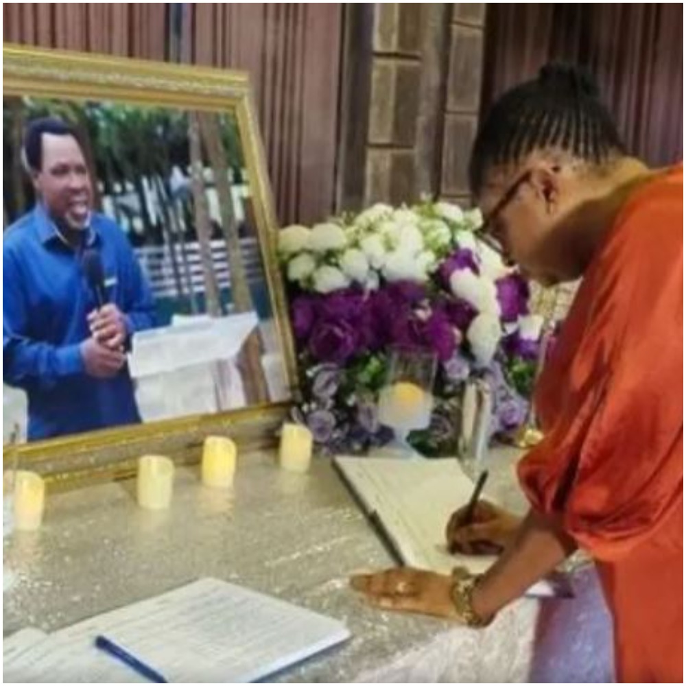 Actress Ronke Oshodi-Oke Visits Prophet T.B Joshua’s Wife, Pays Last Respect