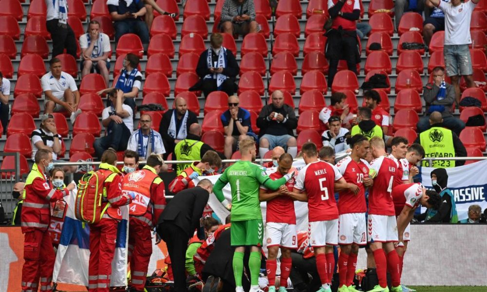 Christian Eriksen collapse on the field during match