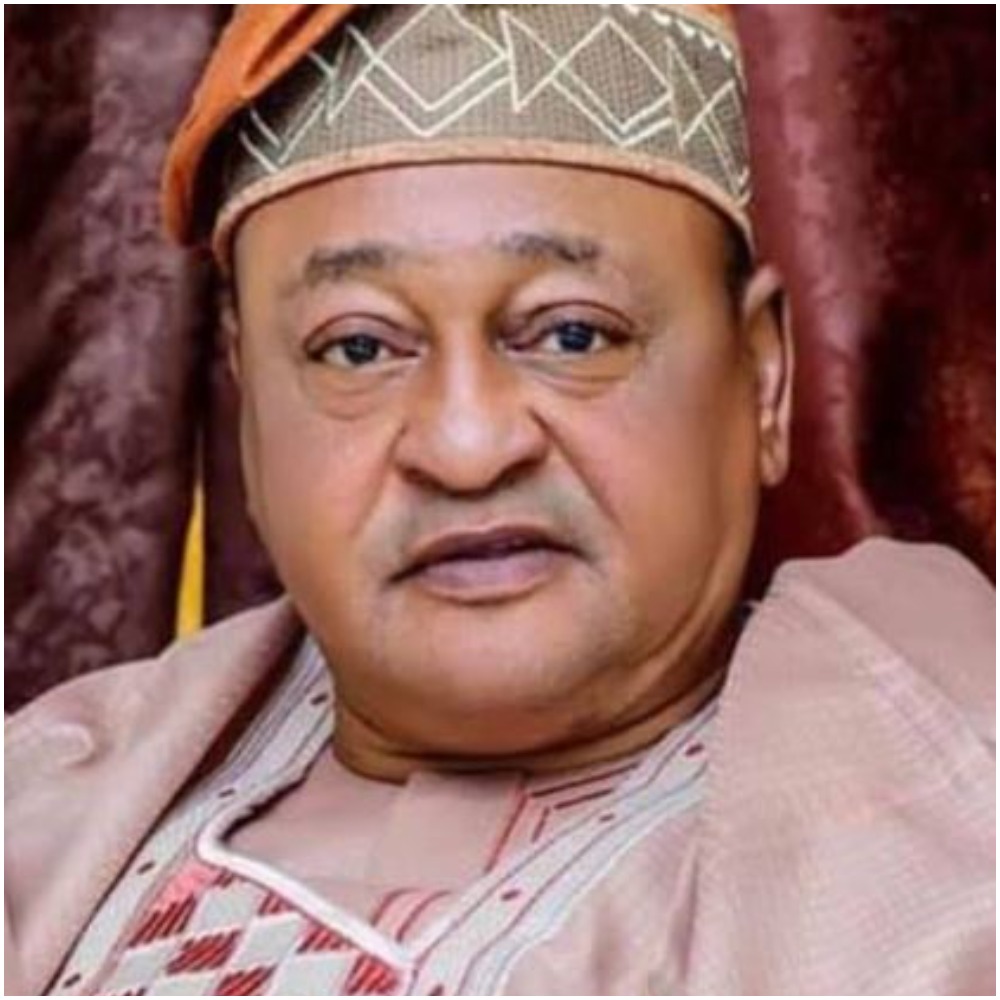 Veteran Nollywood Actor, Jide Kosoko 'Turns' Woman, Stir Reactions