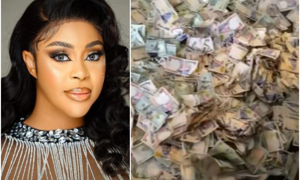 Actress, Mini Shows Off Huge Money She Was Sprayed At Her Birthday