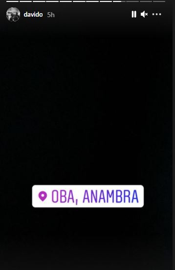 Davido à l'enterrement de la mère d'Obi Cubana