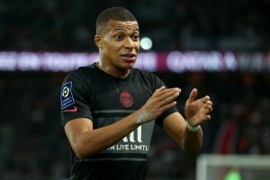 Man United will spend £150 million on Mbappe to replace Ronaldo.