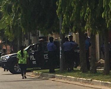Breaking: Police Blocks APC National Secretariat