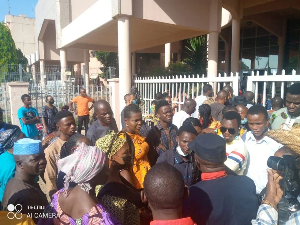 BREAKING: Unvaccinated Civil Servants Barred From Federal Secretariat, Abuja