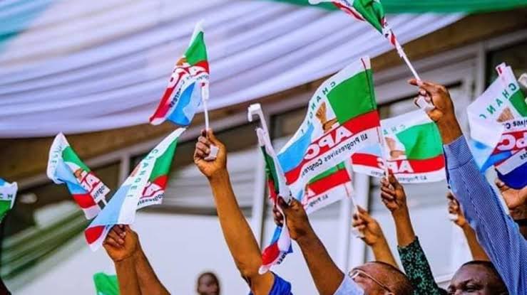2023 Presidency: Nigerians React As Buhari Support Group Hints On APC's Anointed Candidate