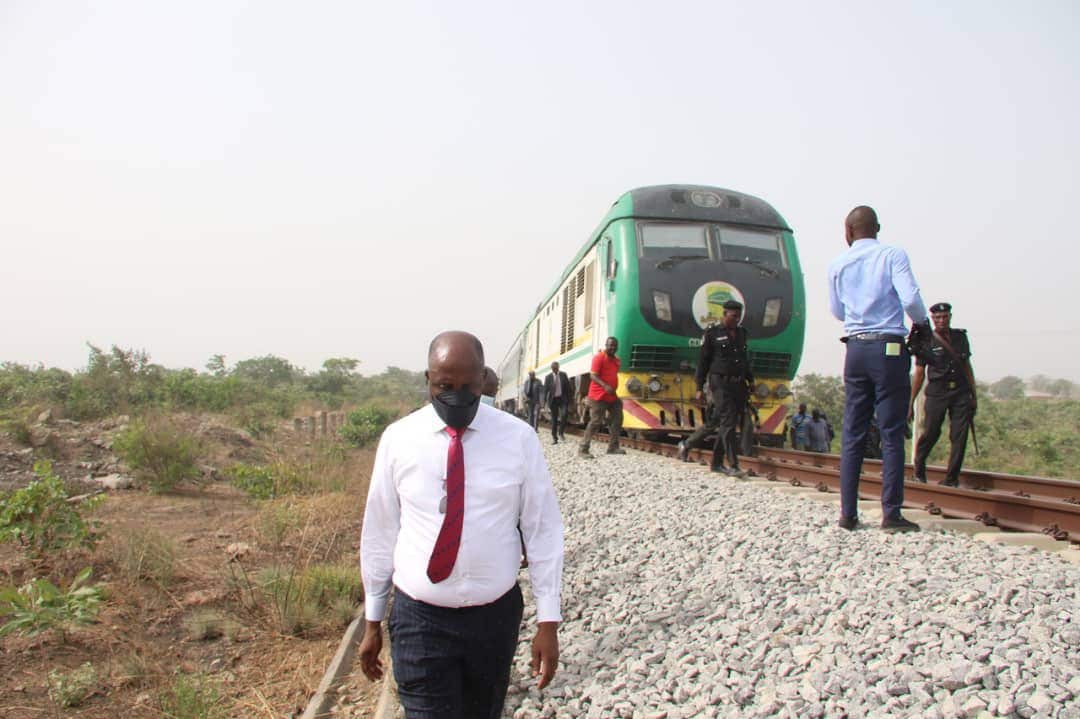Buhari Govt Orders Resumption Of Abuja-Kaduna Train Service