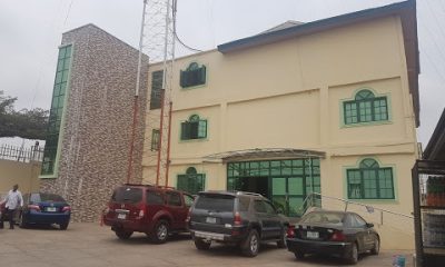 Armed Robbers Invade Yinka Ayefele’s Radio Station In Ibadan