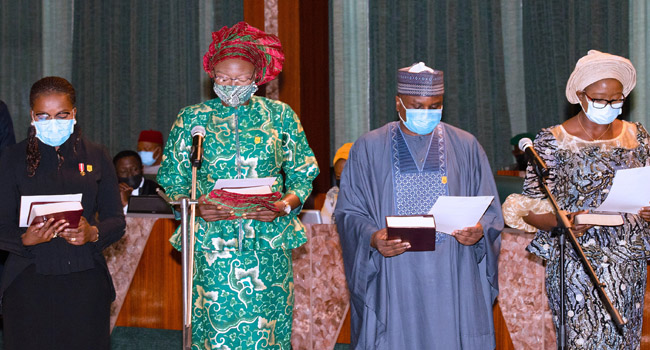 Buhari Swears In Four Permanent Secretaries During FEC Meeting