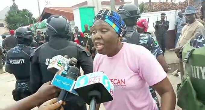 Akeredolu’s Wife Chased From Imo APC Secretariat